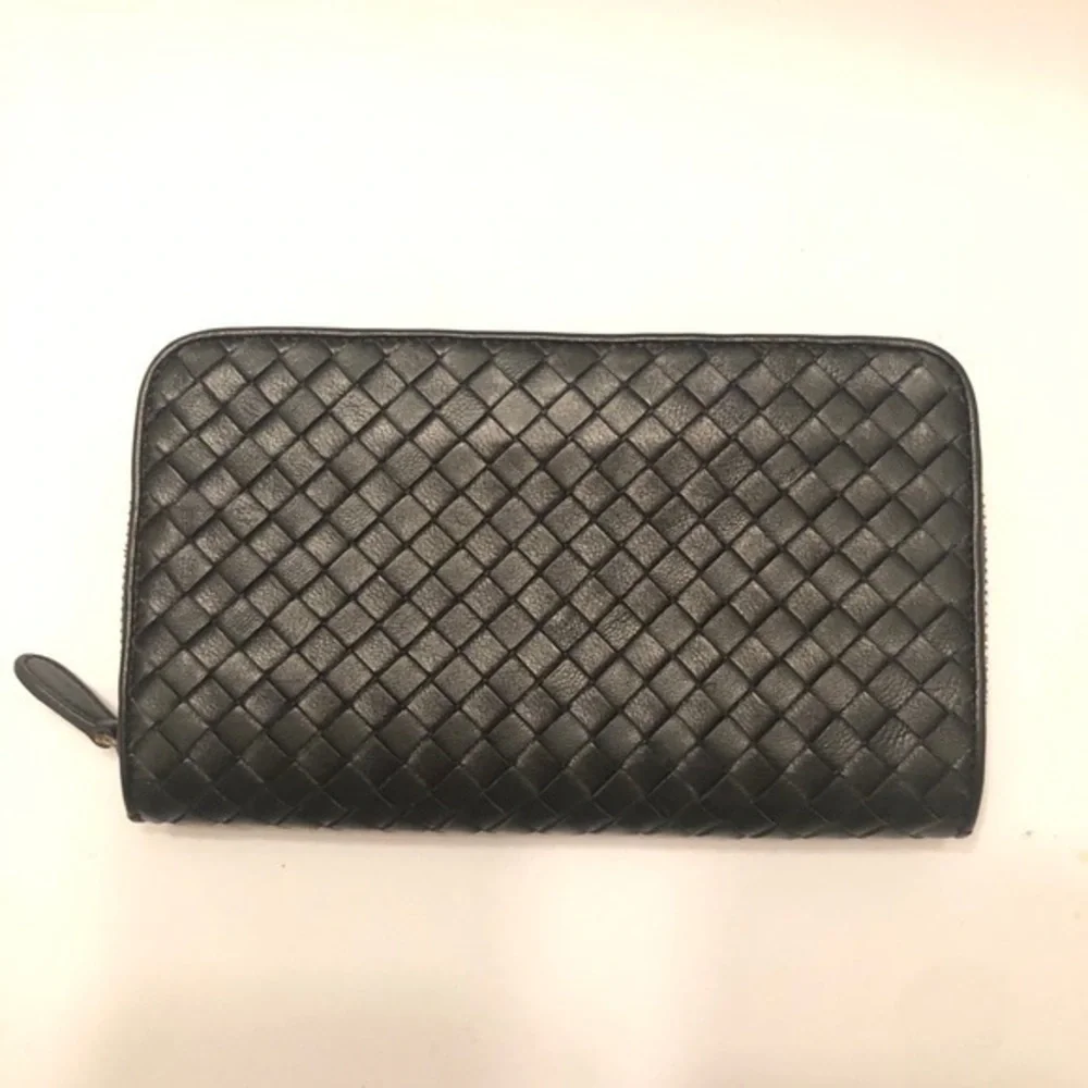 Black leather woven intrecciato wallet clutch bag